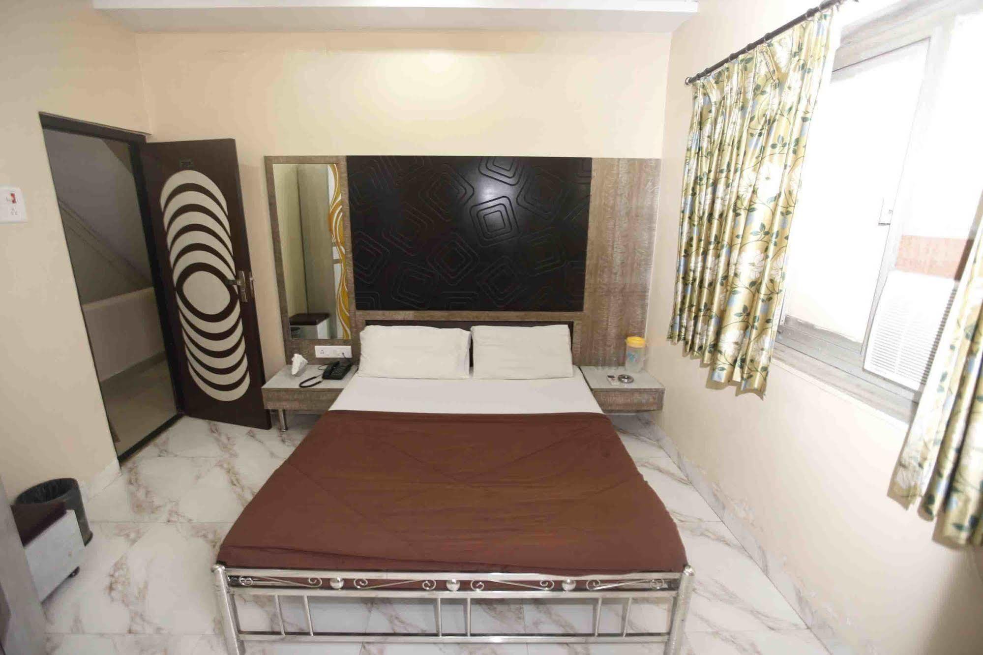 Hotel Al Madina Palace Mumbai Ngoại thất bức ảnh
