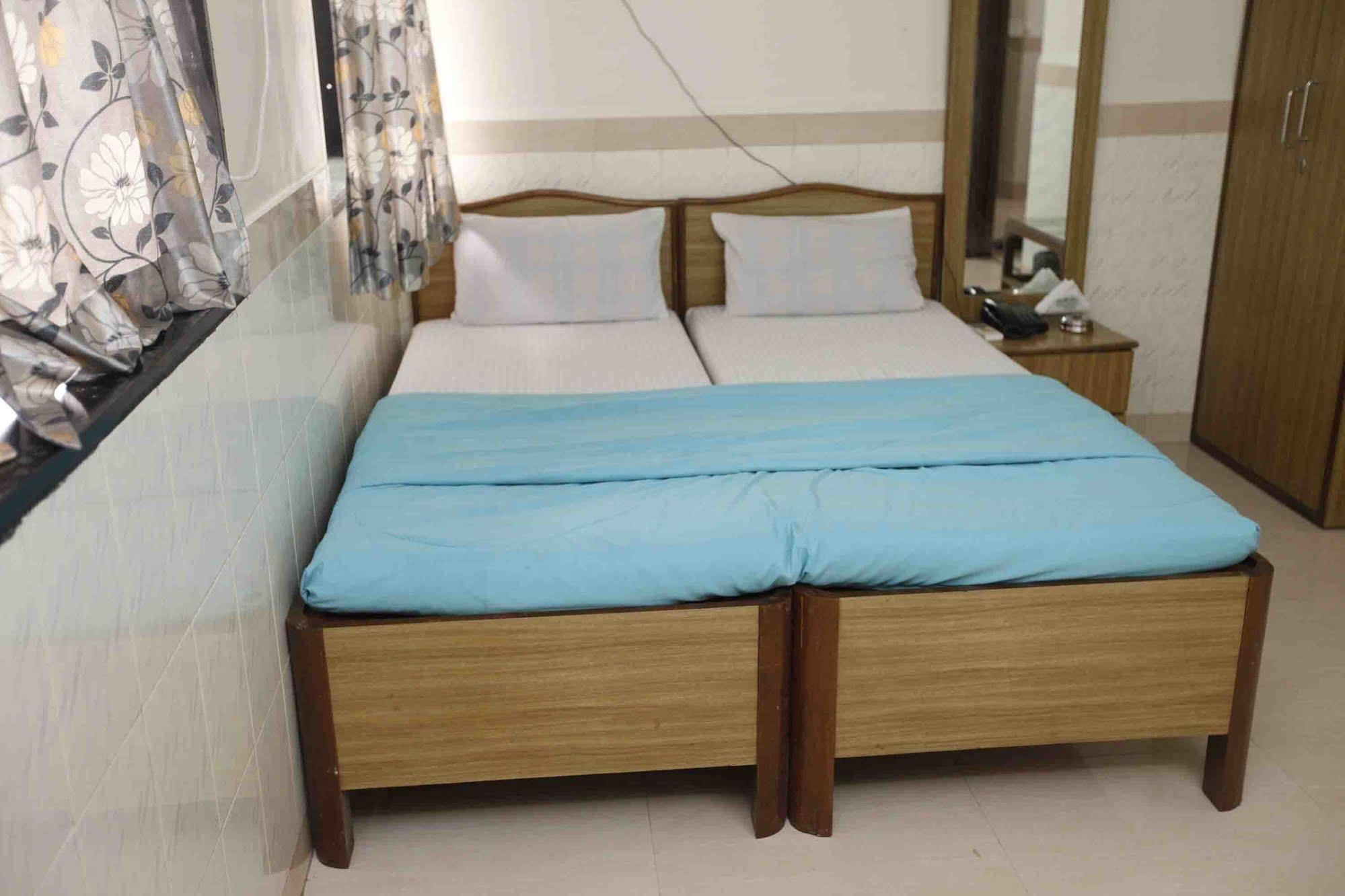 Hotel Al Madina Palace Mumbai Ngoại thất bức ảnh