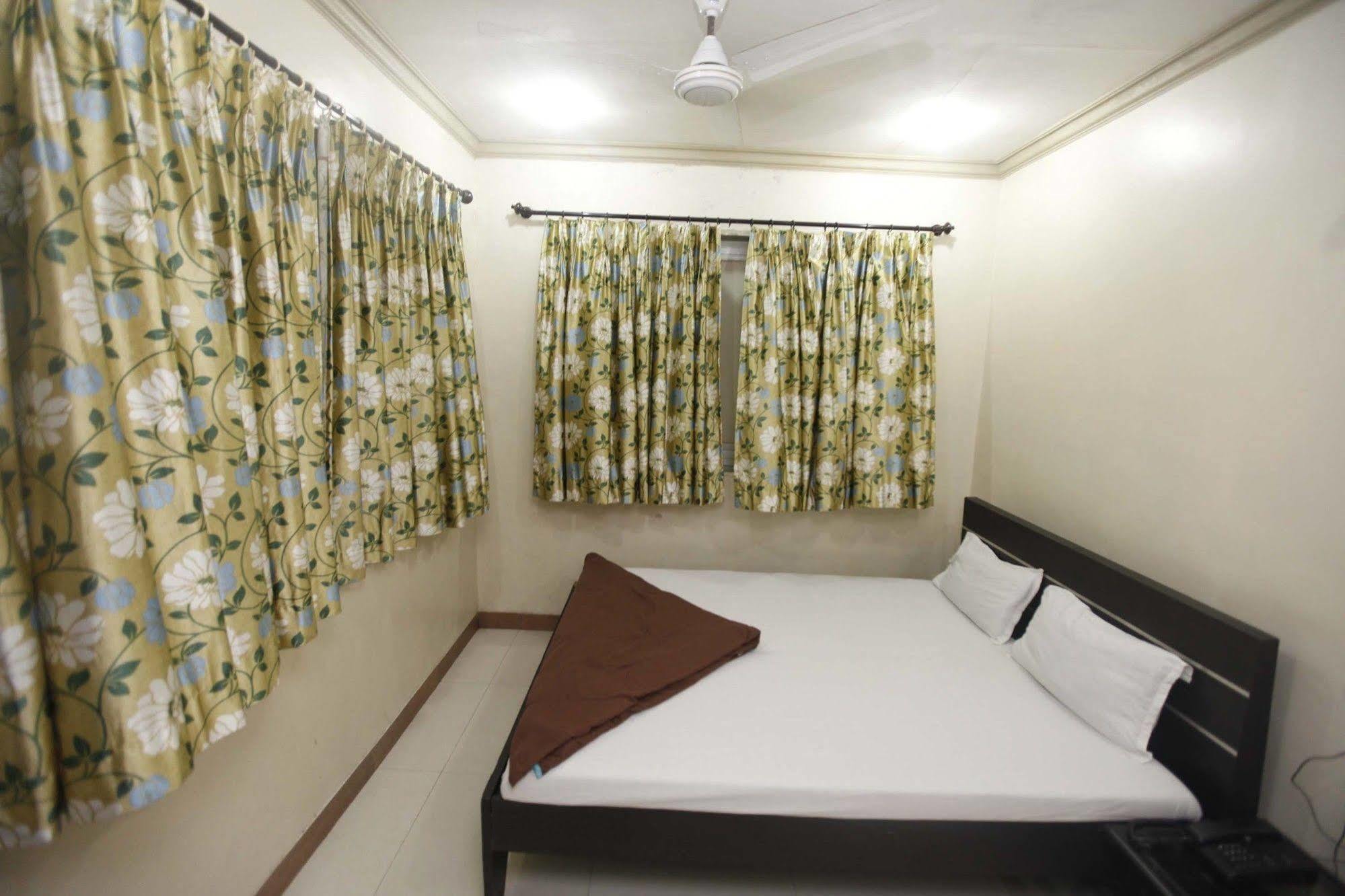 Hotel Al Madina Palace Mumbai Ngoại thất bức ảnh
